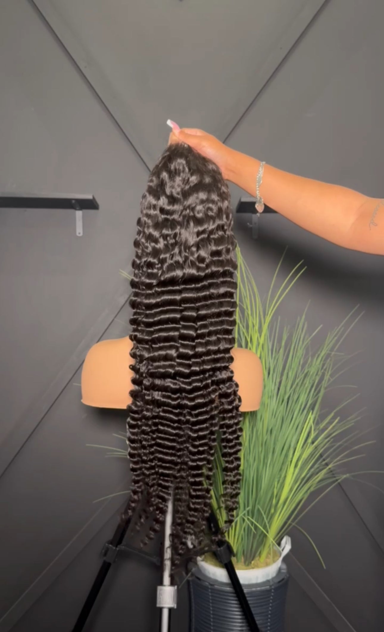 Frontal Wigs